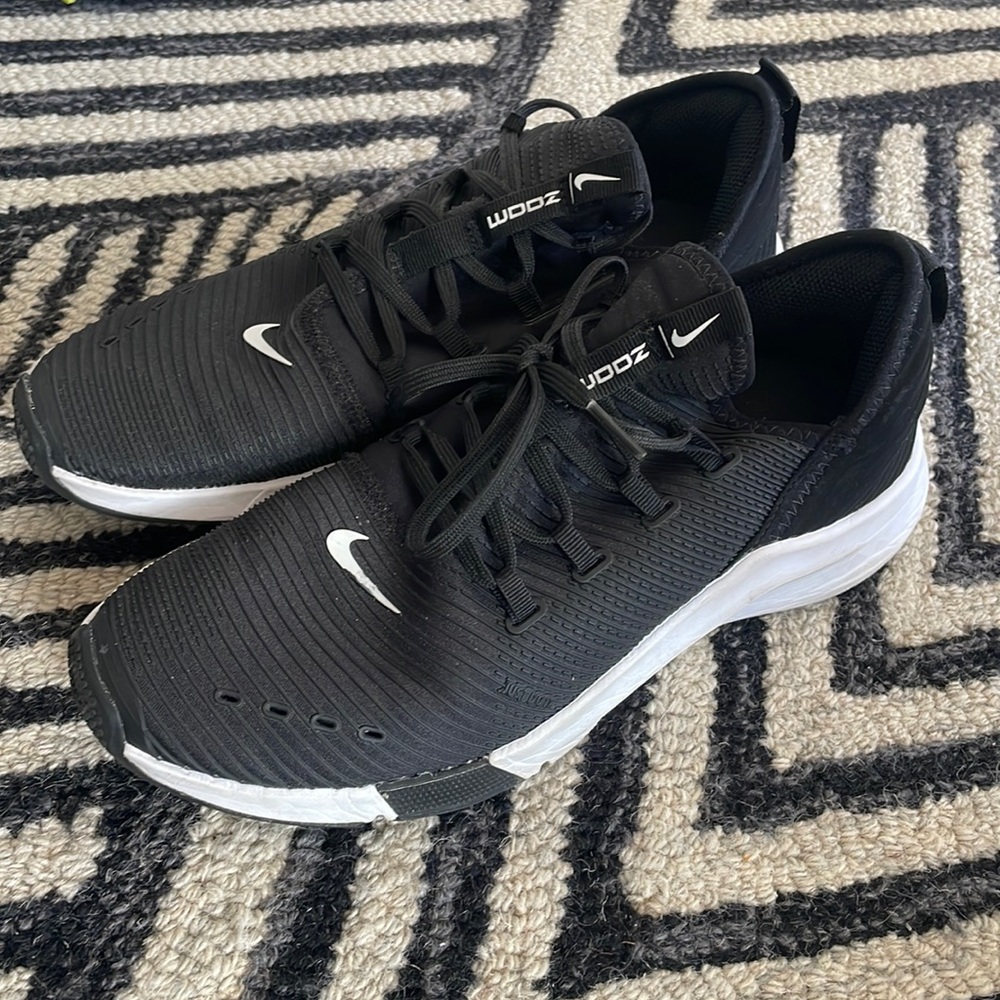 Womens nike zoom training shoe size 8